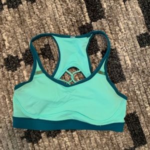 lulu bra size 10 or 12